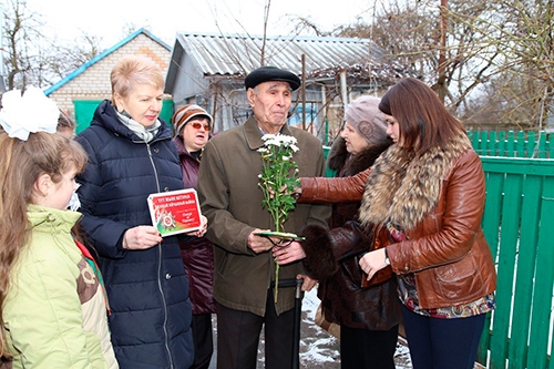 Акцию «Тут живет ветеран» поддержали активисты Минской области