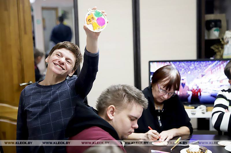 Клетчане поделились своим теплом в День инвалидов